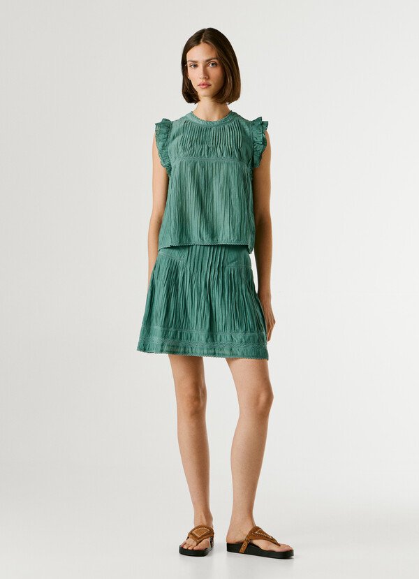 PLEATED DETAILS BLOUSE