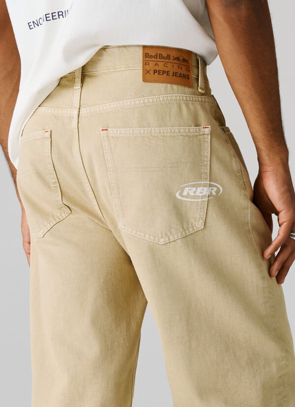 HIGH - RISE LOOSE FIT JEANS