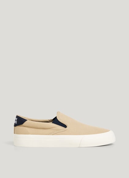CLASSIC CANVAS TRAINERS