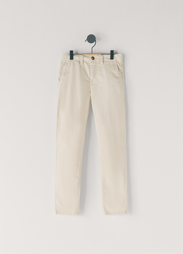 PANTAL&Oacute;N CHINO FIT SLIM