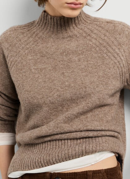 HIGH NECK KNIT JUMPER