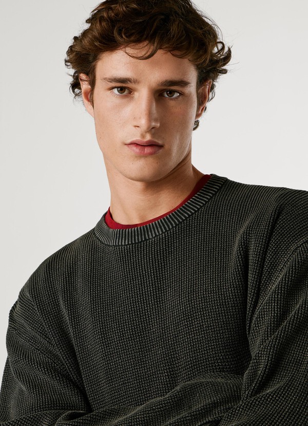 CREW NECK KNIT JUMPER