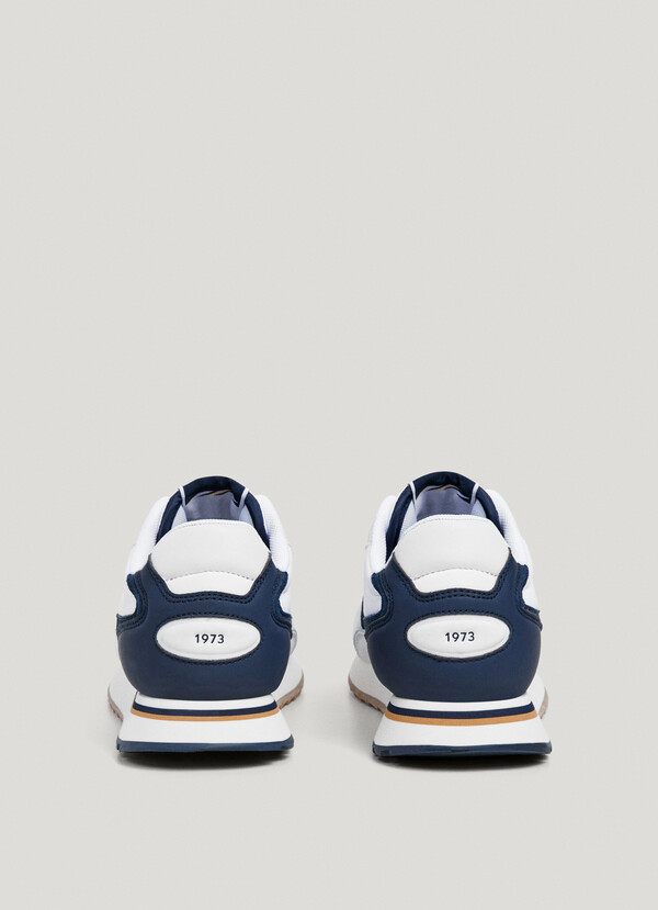 LEATHER TRAINERS WITH SUEDE DETAILS