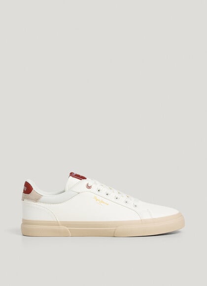 CLASSIC TRAINERS WITH SUEDE DETAILS