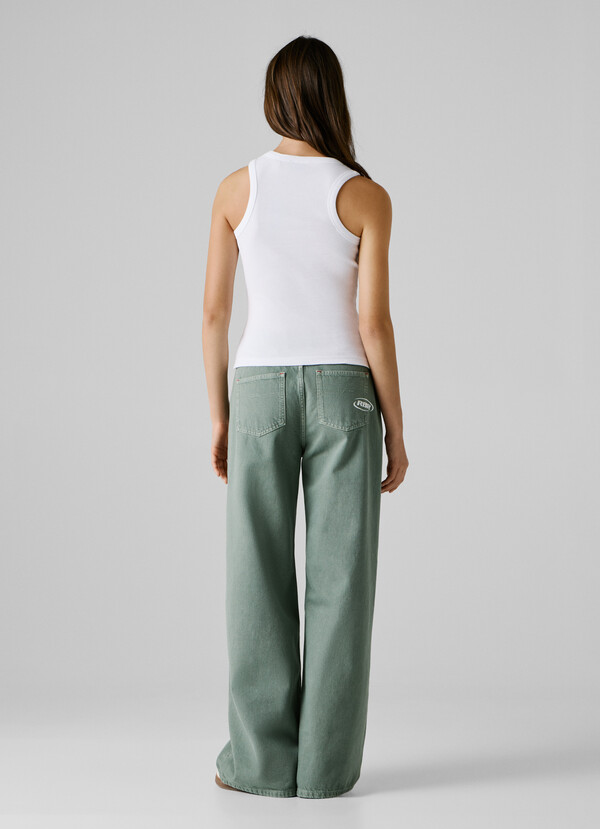 SLEEVELESS RIBBED TOP