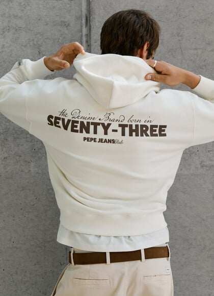 BOXY FIT HOODIE