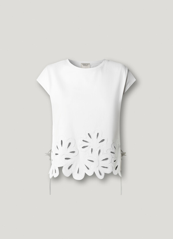 T-SHIRT WITH OPENWORK FLOWERS
