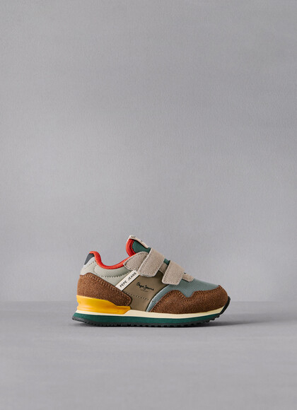 RUNNING TRAINERS WITH VELCRO CLOSURE
