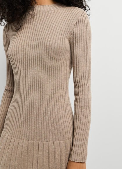 RIBBED MAXI DRESS