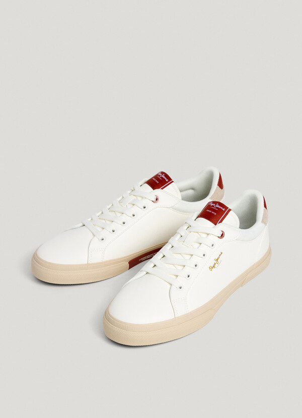 CLASSIC TRAINERS WITH SUEDE DETAILS