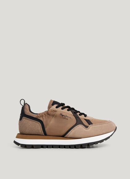 ARI - RETRO RUNNING TRAINERS