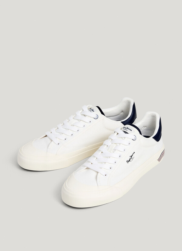 CLASSIC CANVAS TRAINERS