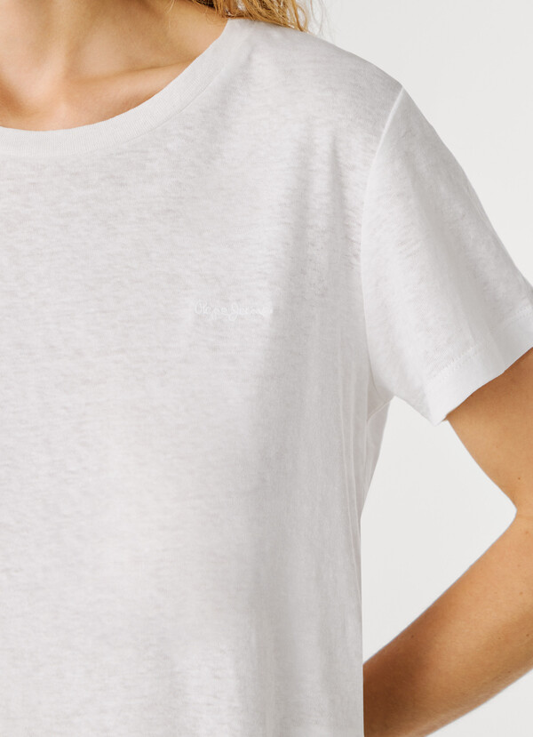 EMBROIDERED LOGO T-SHIRT