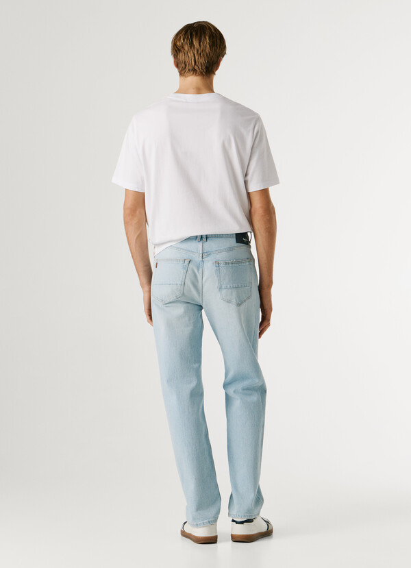 STRAIGHT FIT MID-RISE JEANS - BYRON