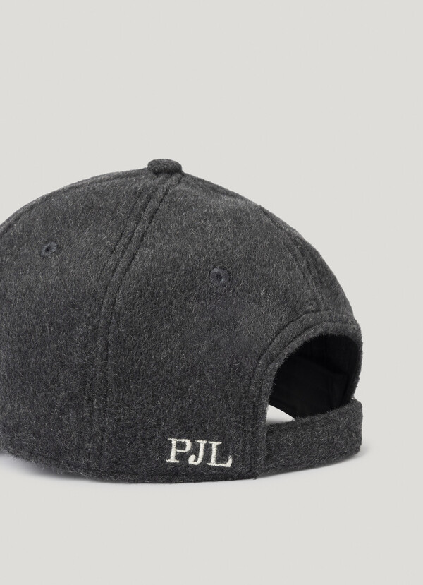 EMBROIDERED LOGO CAP