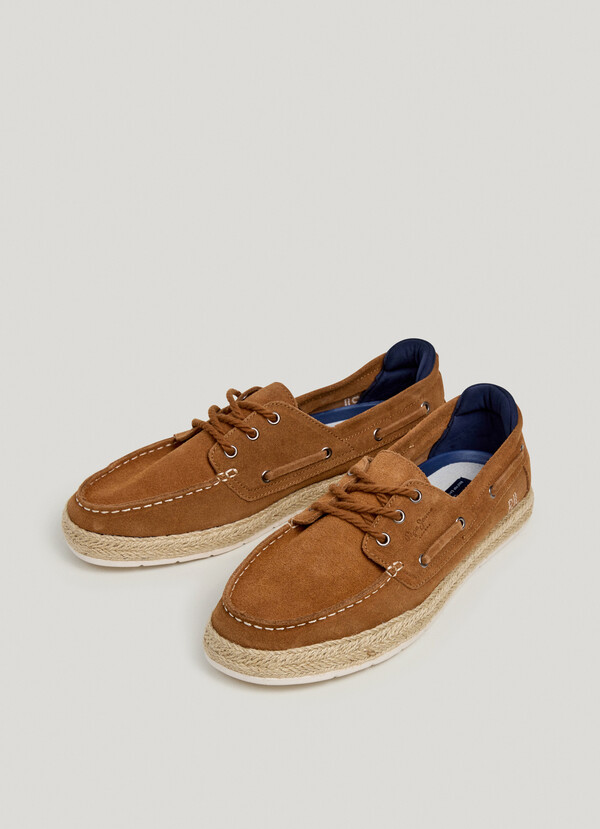 SUEDE BOAT SHOES