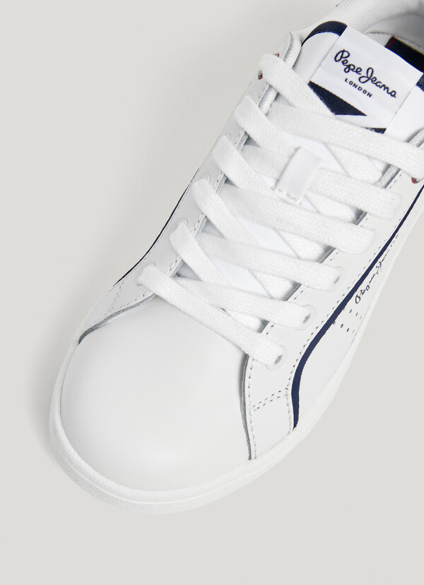 CLASSIC MICRO-PERFORATED TRAINERS