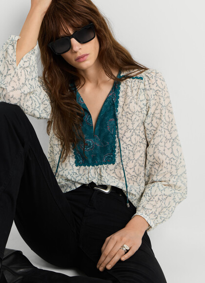 FLORAL PRINT FLUID BLOUSE