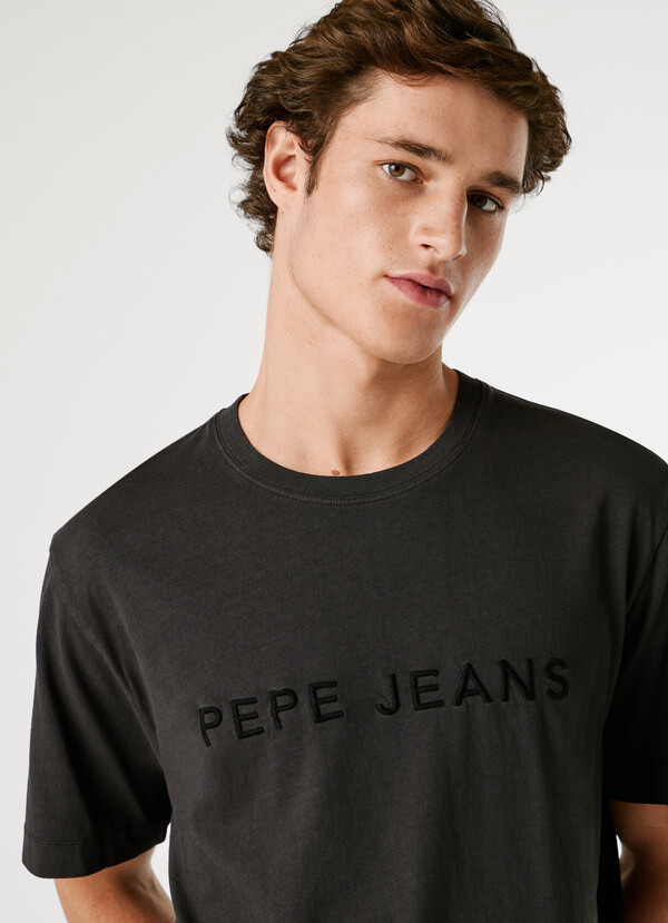 REGULAR FIT T-SHIRT WITH EMBROIDERED LOGO