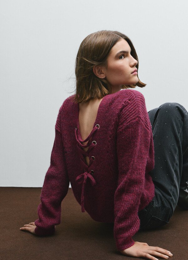 V-NECK KNIT JUMPER