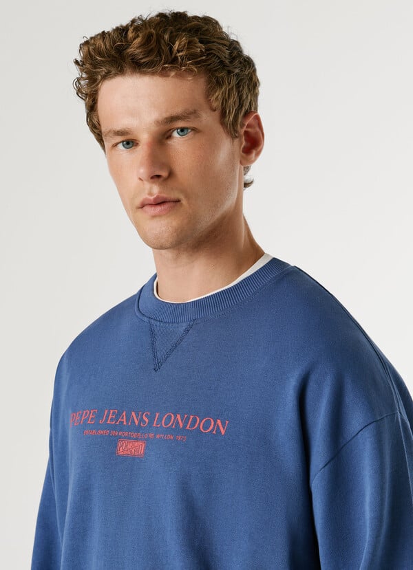 CREW NECK LOGO SWEATSHIRT