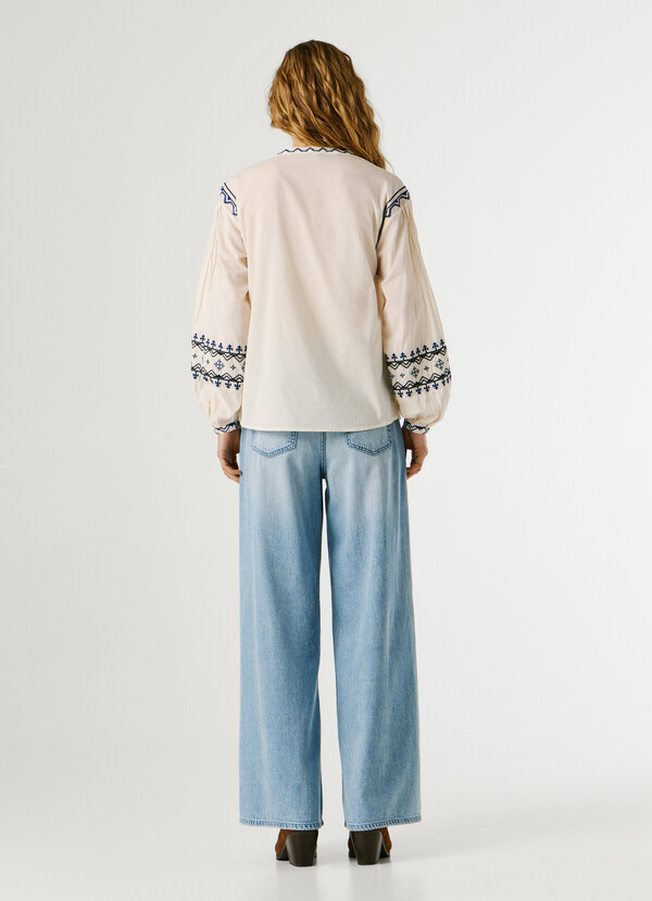EMBROIDERED DETAILS BLOUSE