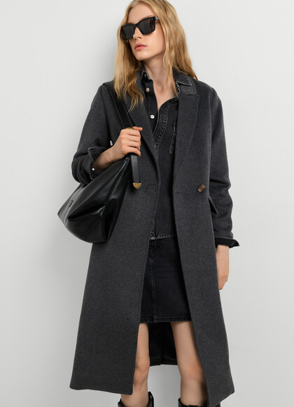 LONG DOUBLE-BREASTED COAT