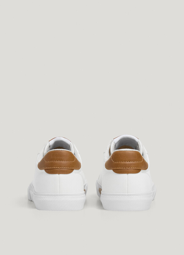 CLASSIC LACE-UP TRAINERS