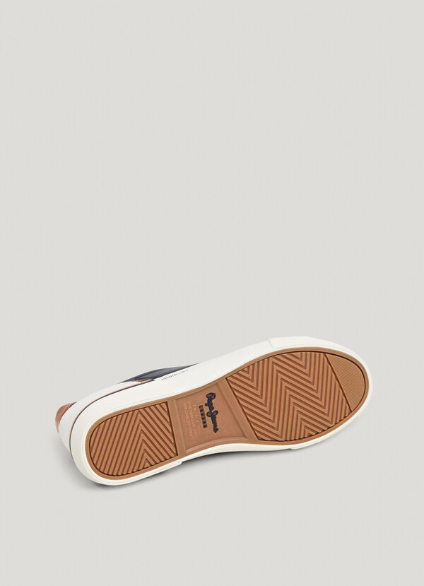 KENTON - CLASSIC TRAINERS WITH SUEDE DETAILS 