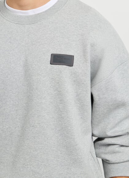 CASUAL FIT CREW NECK SWEATSHIRT