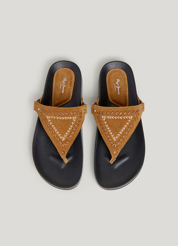 SANDALES PLATES EN DAIM