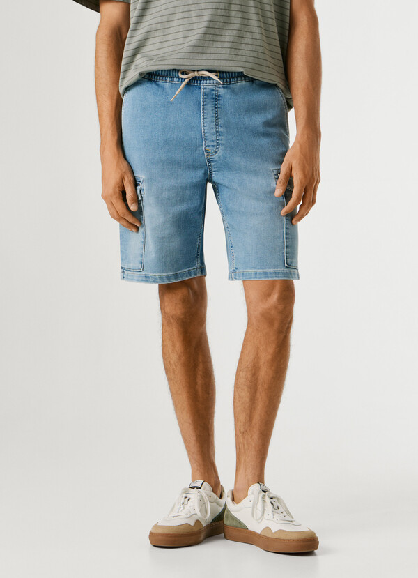 SLIM FIT DENIM CARGO SHORTS
