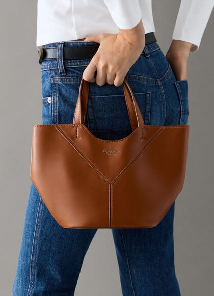LEATHER EFFECT SHOULDER BAG