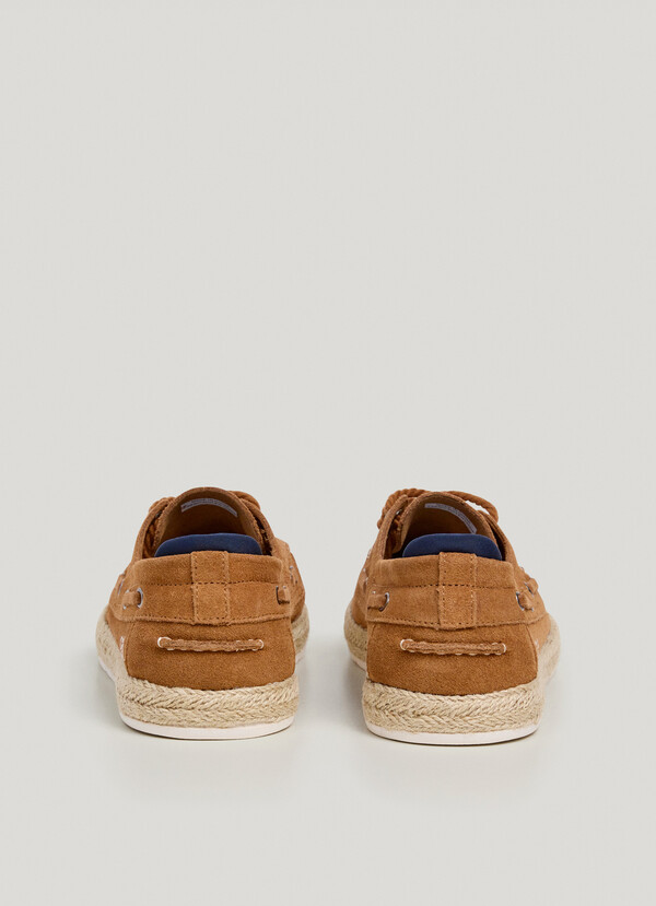 SUEDE BOAT SHOES