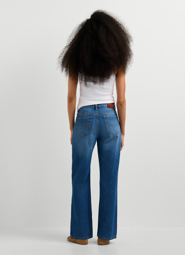 HIGH-RISE STRAIGHT FIT JEANS - LEXA