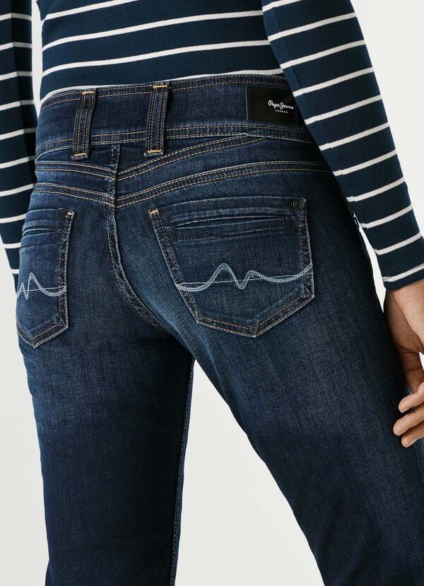 MID-RISE SLIM FIT JEANS - ICONIC GEN