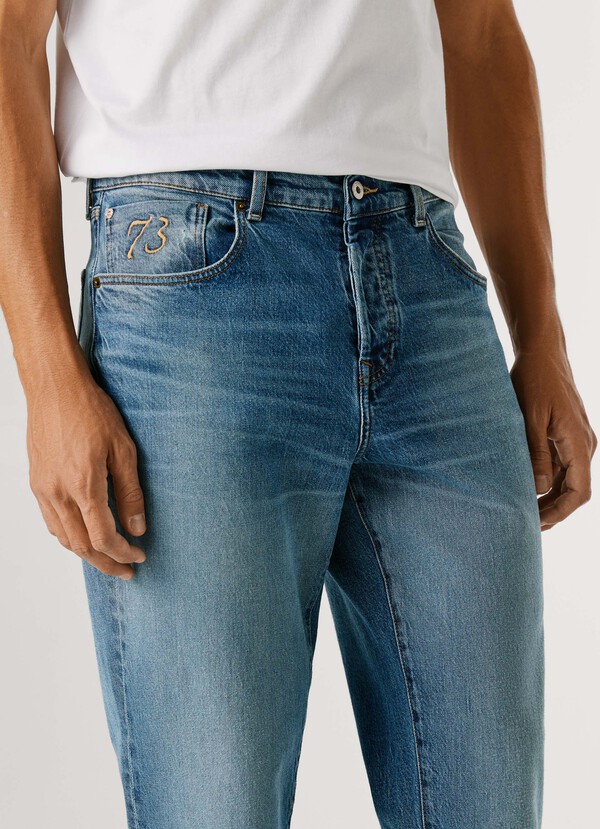 DALSTON - STRAIGHT FIT MID-RISE JEANS