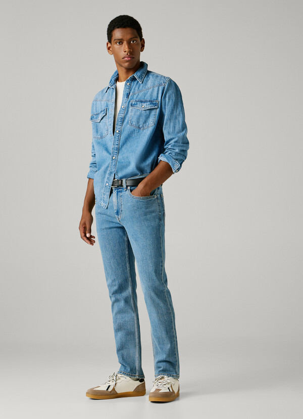 HATCH - SLIM FIT MID-RISE JEANS