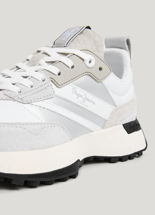 TRAINERS WITH SUEDE DETAILS - LUCKY