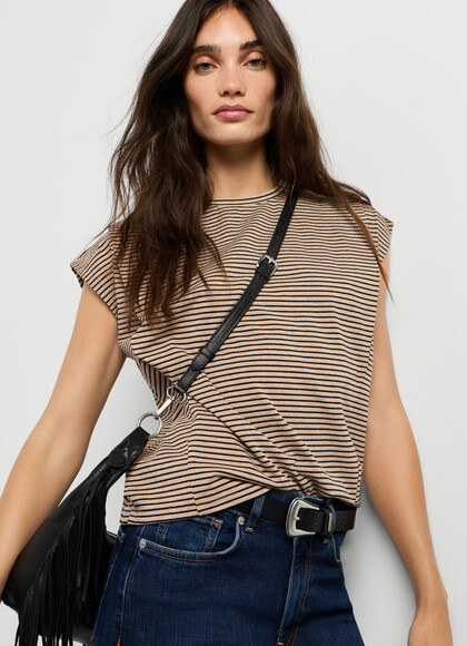 STRIPED T-SHIRT
