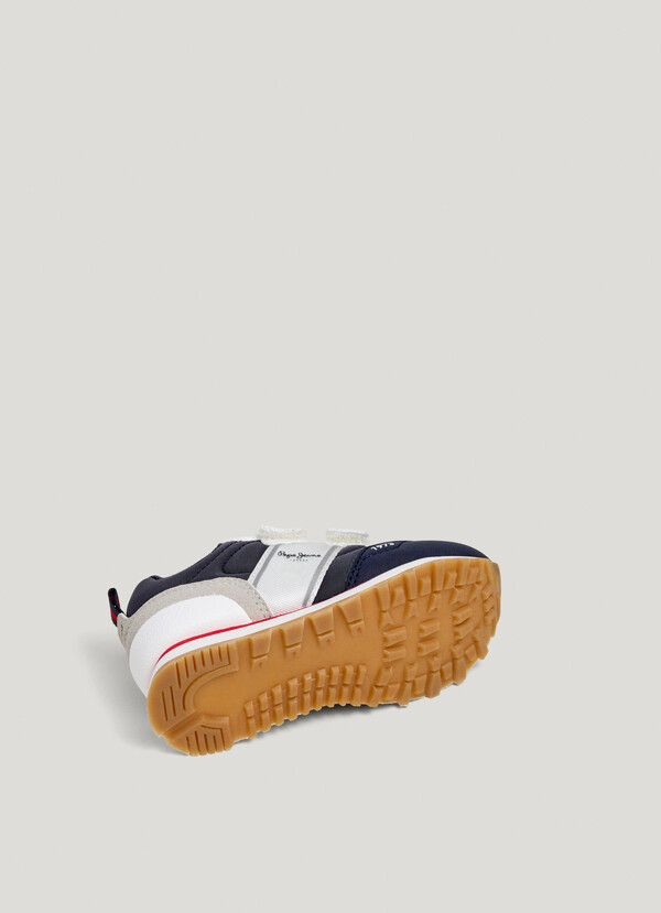 RUNNING TRAINERS WITH VELCRO CLOSURE