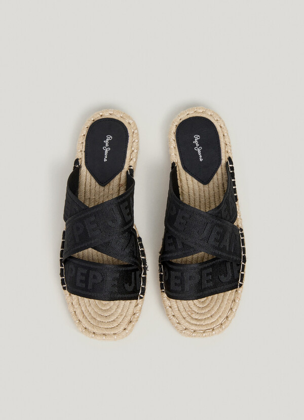 SAND&Aacute;LIAS RASTEIRAS TIRAS CRUZADAS