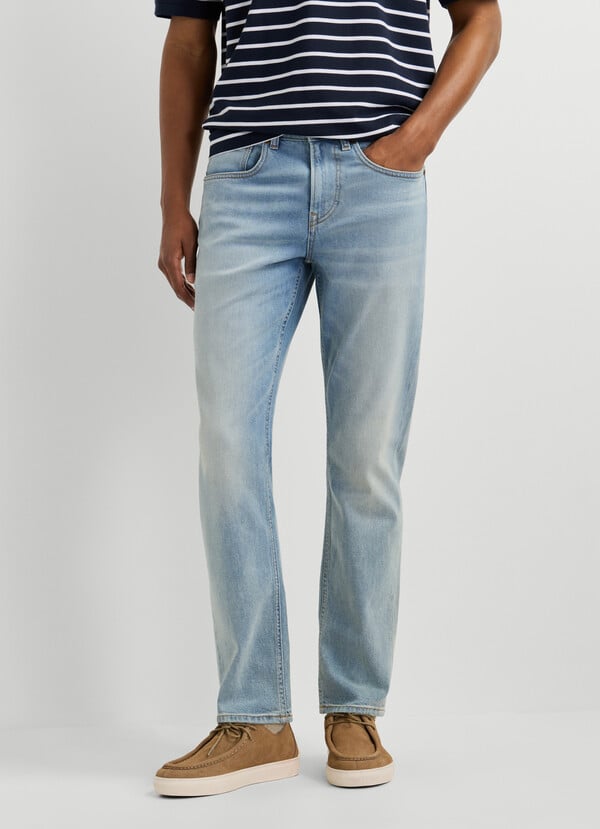 CASH - STRAIGHT FIT MID-RISE JEANS