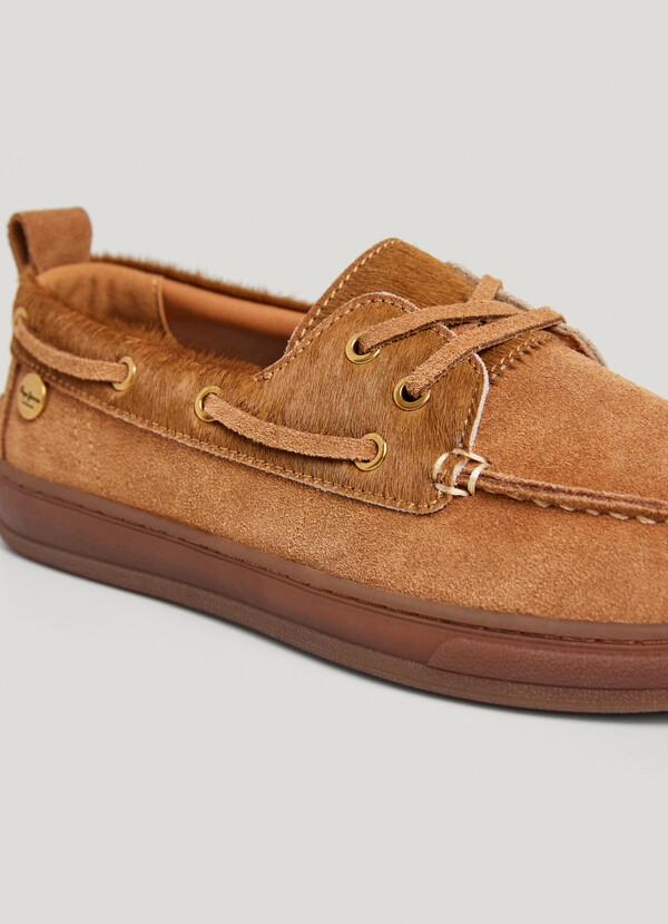 SUEDE BOAT SHOES