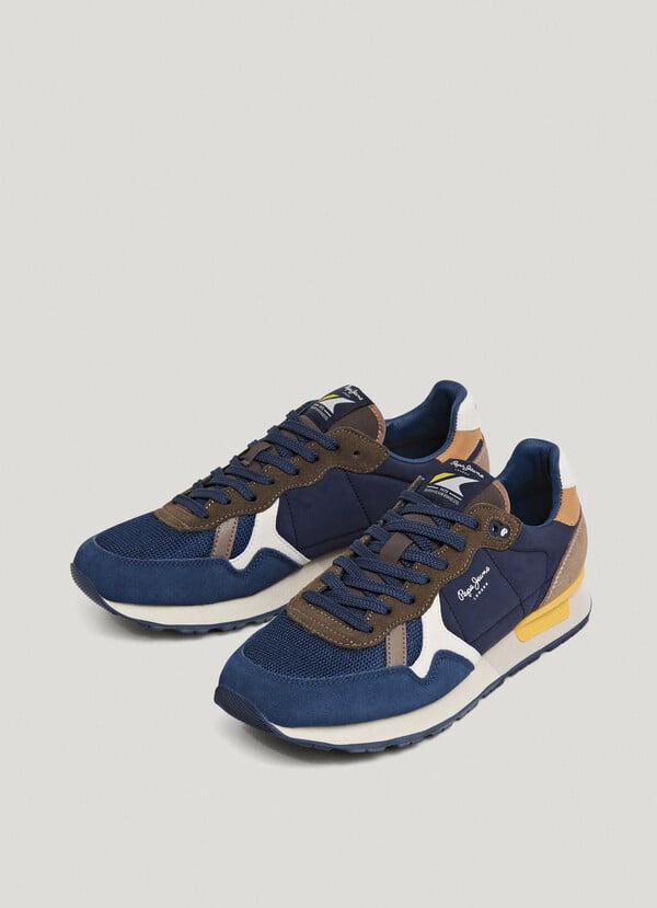 RETRO RUNNING TRAINERS