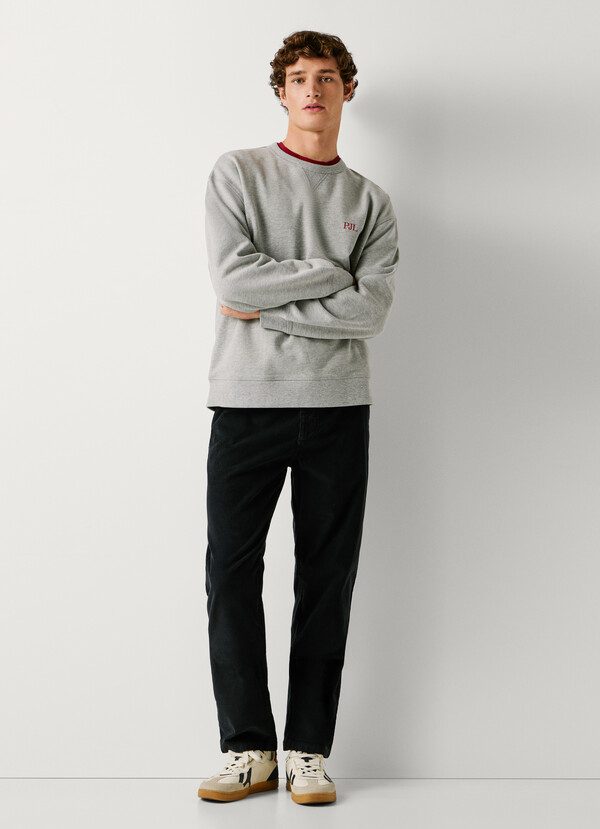 REGULAR FIT CHINO TROUSERS