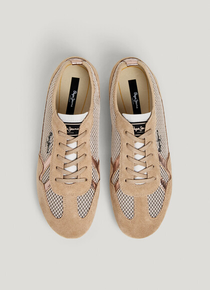 TRAINERS WITH SUEDE DETAILS