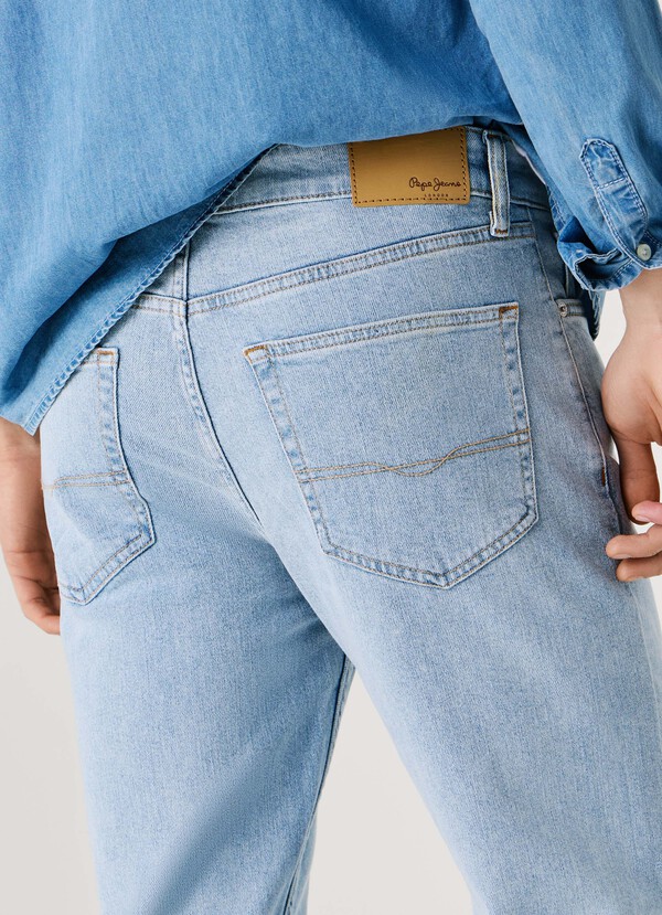 SLIM FIT MID-RISE JEANS - HATCH