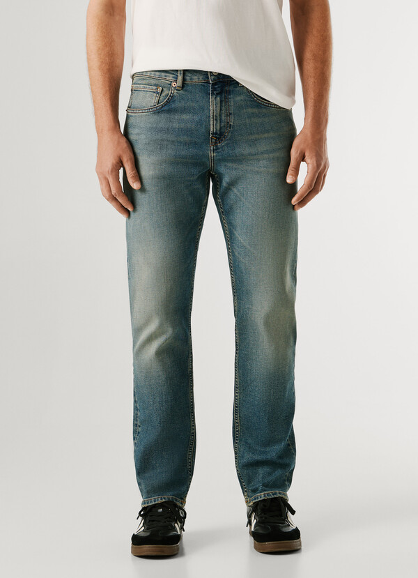 CASH - STRAIGHT FIT MID-RISE JEANS