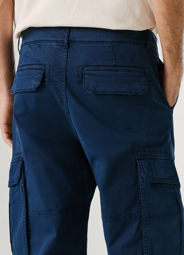 REGULAR FIT TWILL CARGO TROUSERS
